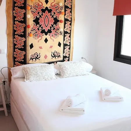Fantastic 2 Bd Sea Views Apartment *