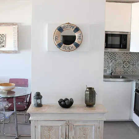 Apartment Fantastic 2 Bd Sea Views Apartment *