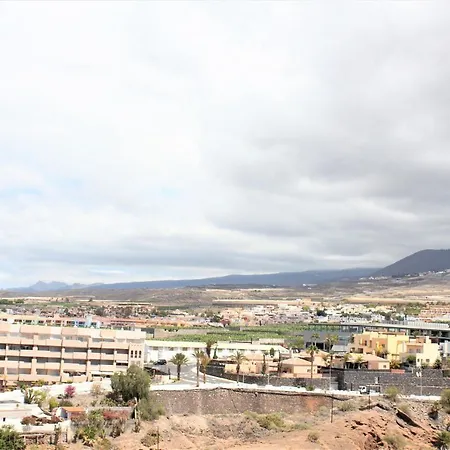 Fantastic 2 Bd Sea Views Apartment *